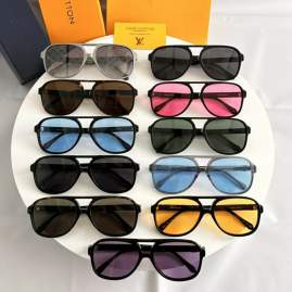 Picture of Louis Vuitton Sunglasses _SKUfw79339252fw